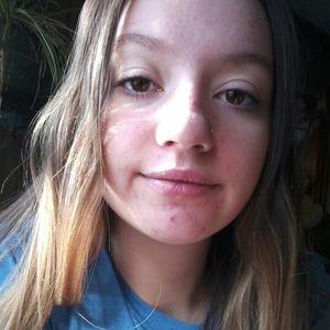 Meet your Posher, Destinique